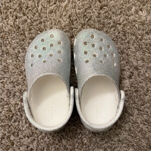 CROCS Kids Glittery Silver Clogs